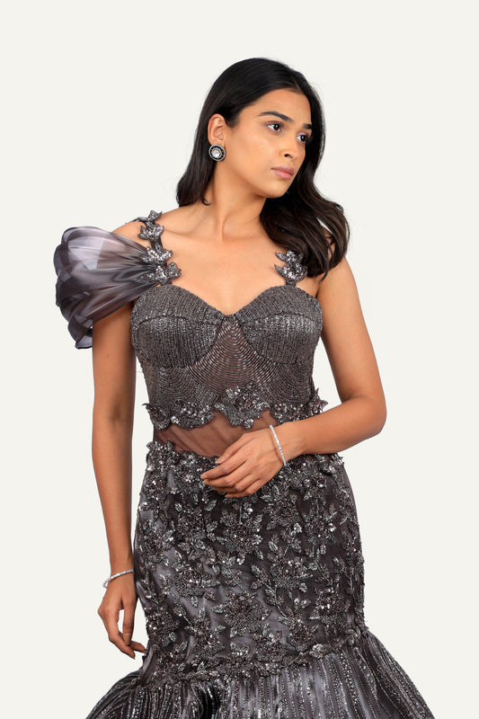 Wine Totally Hand Work On Hard Tissue With Designer Fish Cut Gown