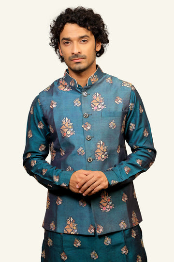 Green Aari Kasab Work Kurta Jacket Set